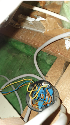   Leitung Verlegung Verdrahtung innerhalb einer neuen Zwischendecke