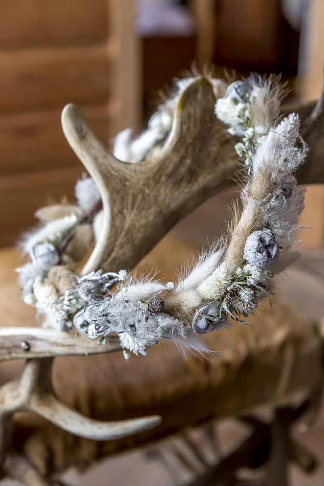 Couronne de fleurs séchées réalisée par l’Atelier Fleuriste