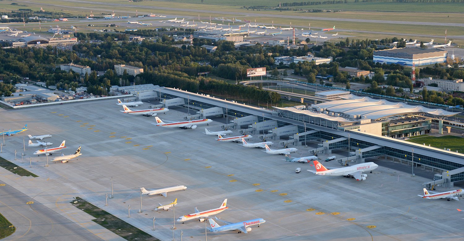 Boryspil International Airport: How to get to Kyiv from the airport