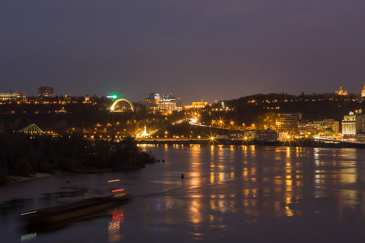 Kyjiw bei Nacht