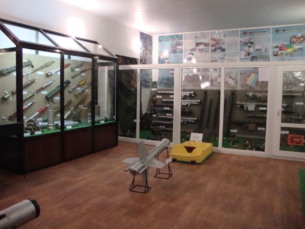 Exposition of weapons