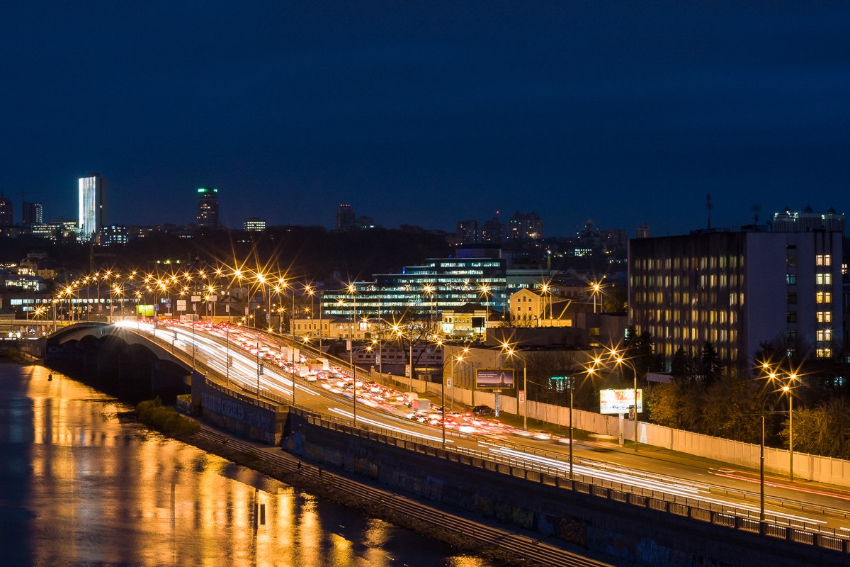 Kyjiw bei Nacht