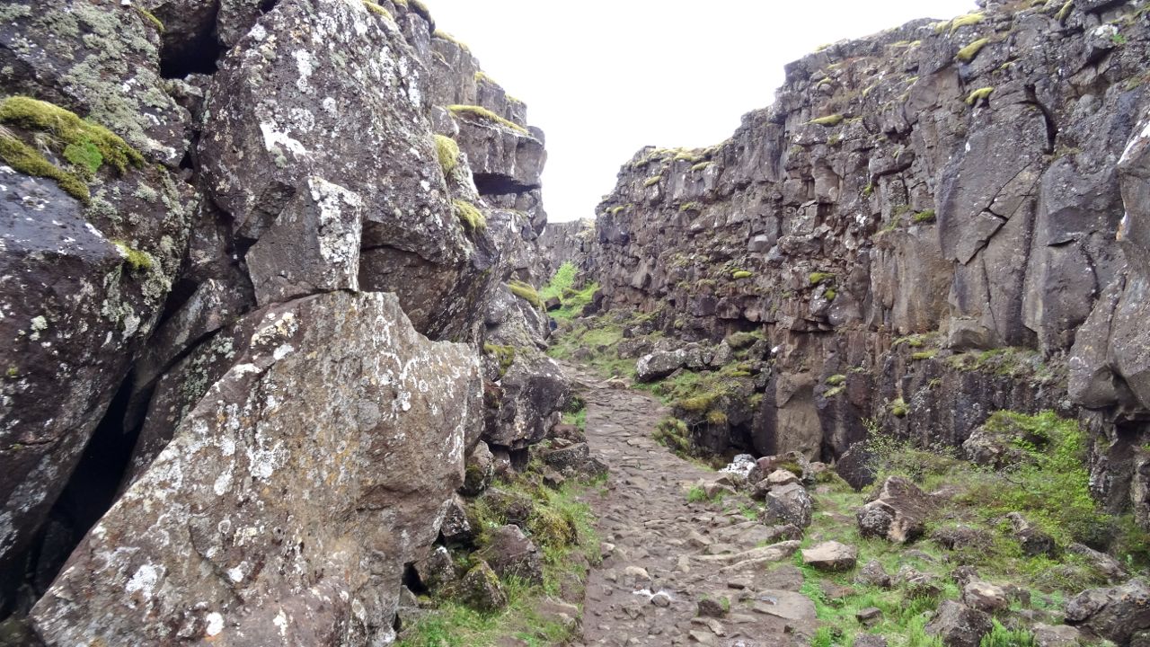 La faille entre l'Europe et l'Amérique: Thingvellir