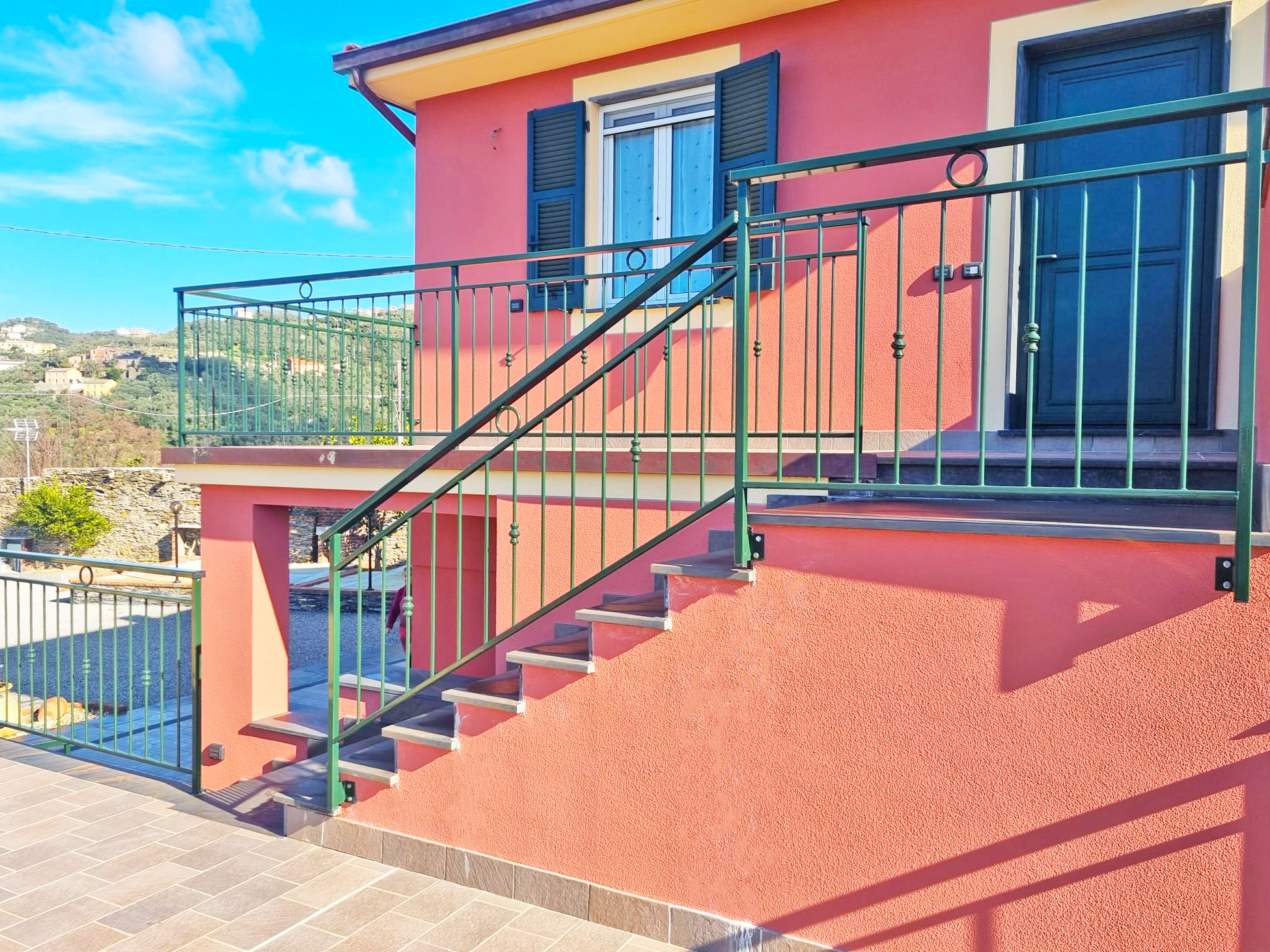 Santa Giulia, casa vacanza vista mare con posto auto