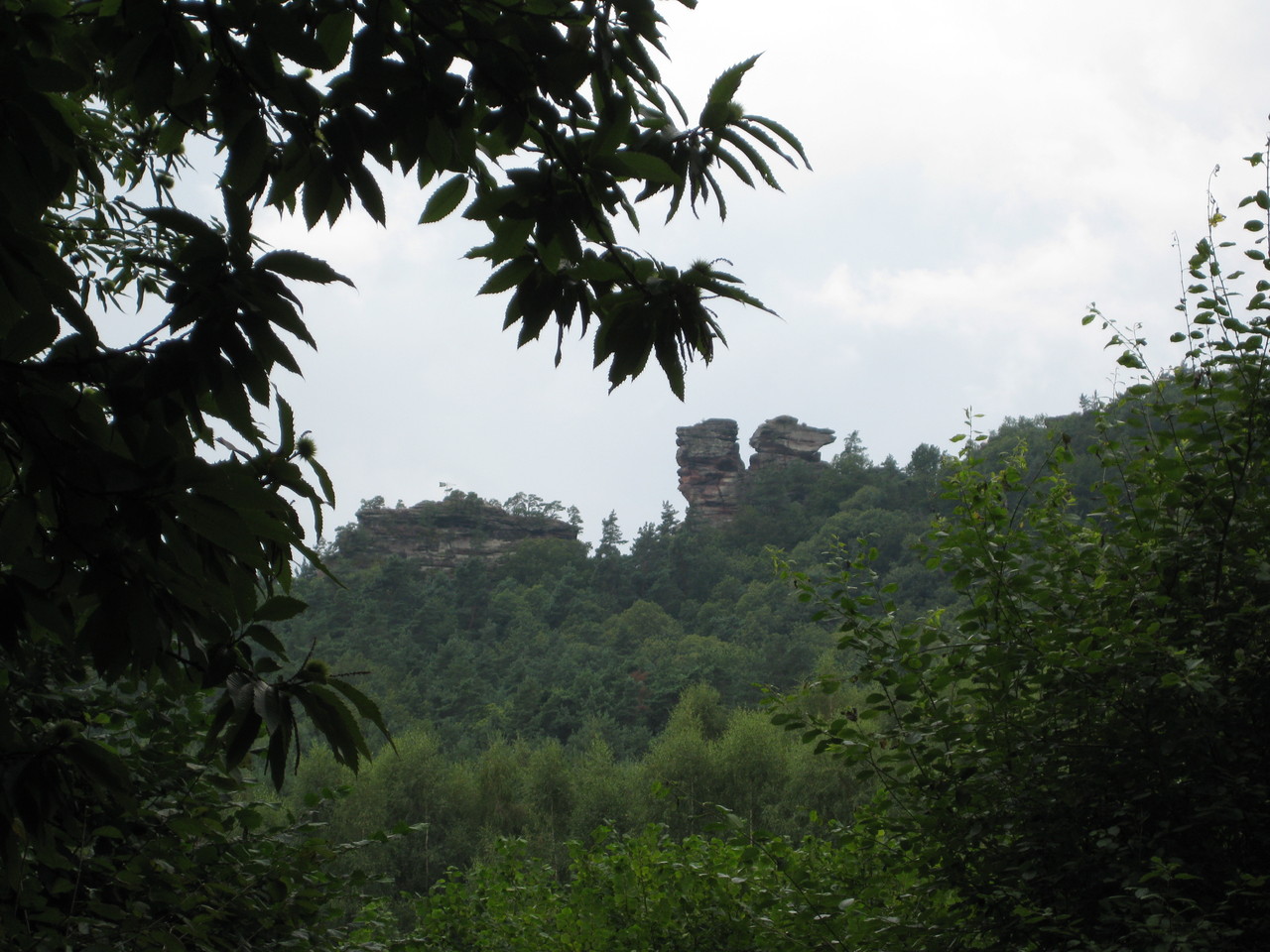 Blick zum "Geierstein" am Anfang der Wandertour