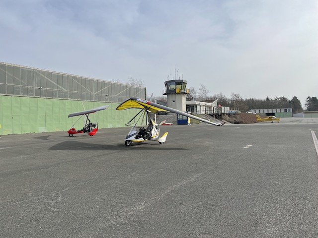 Drachentrike Ausbildung am Flugplatz Höxter