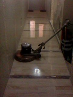 Abrillantado de piso de mármol-después de.