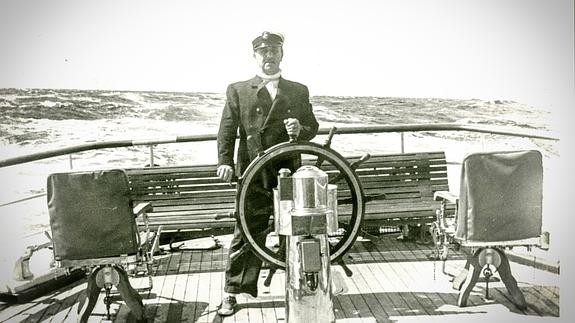 Franco capitán de barco "varado en tierra..."