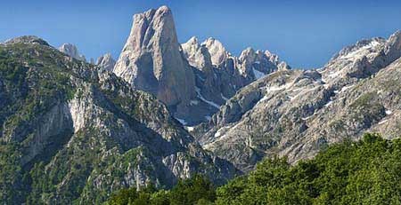 Naranjo de Bulnes.