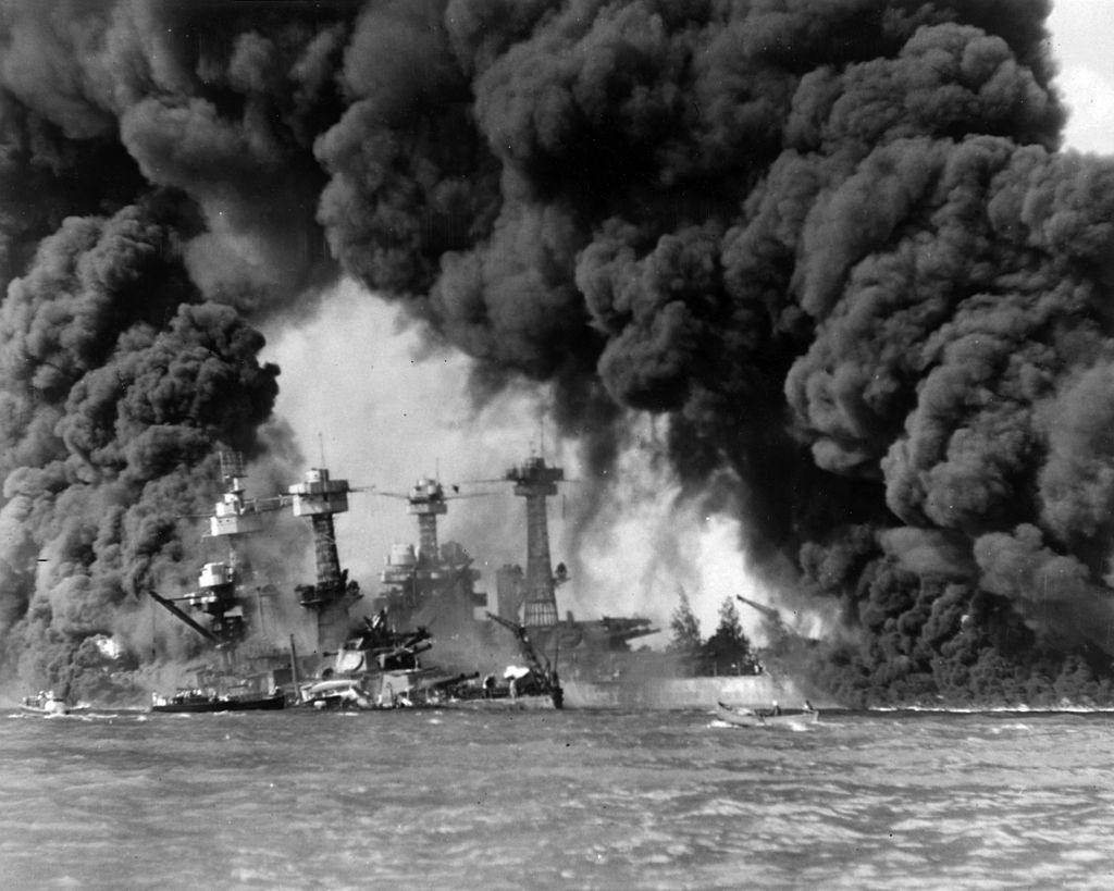 Bombardeo de Pearl Harbour.