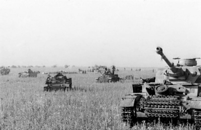 Panzer alemanes en las estepas rusas. (Blitzkrieg)