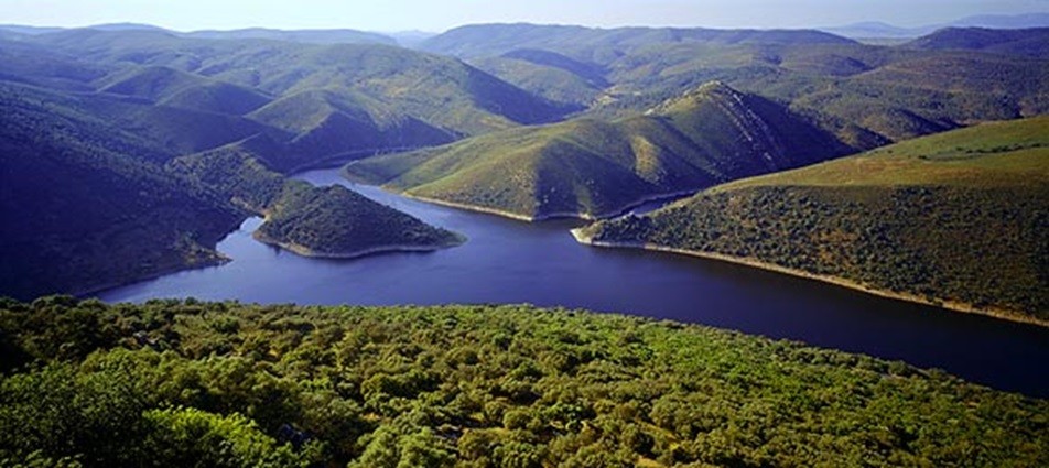 El Tajo por Monfragüe.