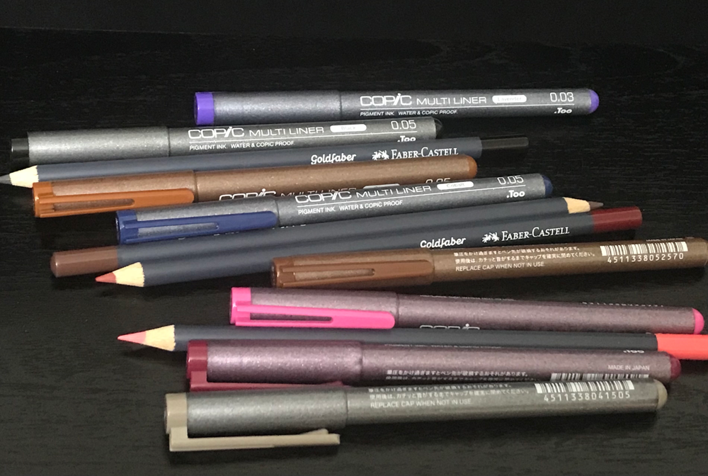 コピック マルチライナー 、Gold Faber FABER CASTELL 、などで瞳や眉毛、口元を描きます。