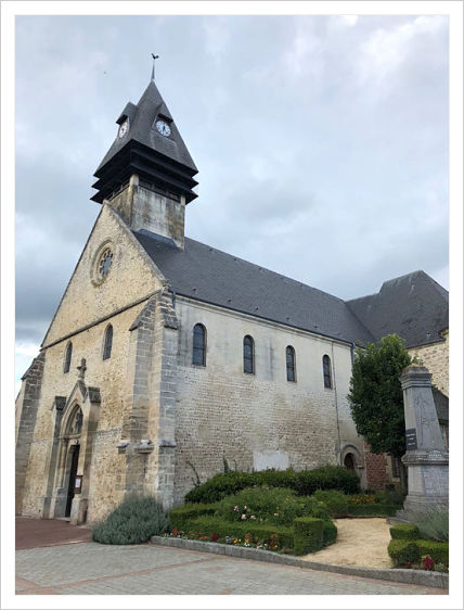 vivir en Francia, pueblos de francia, colombiana en francia, conocer francia, turismo en francia, casada con un frances, blog de estilo de vida para mujeres de mas de 40 años, iglesia de francia