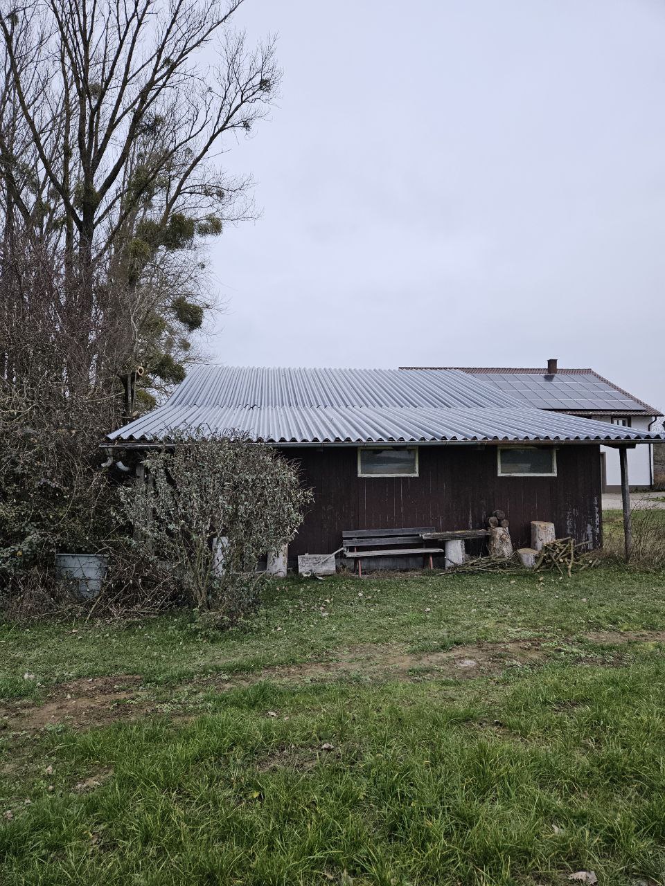 Saniertes Dach mit Aluminiumprofil