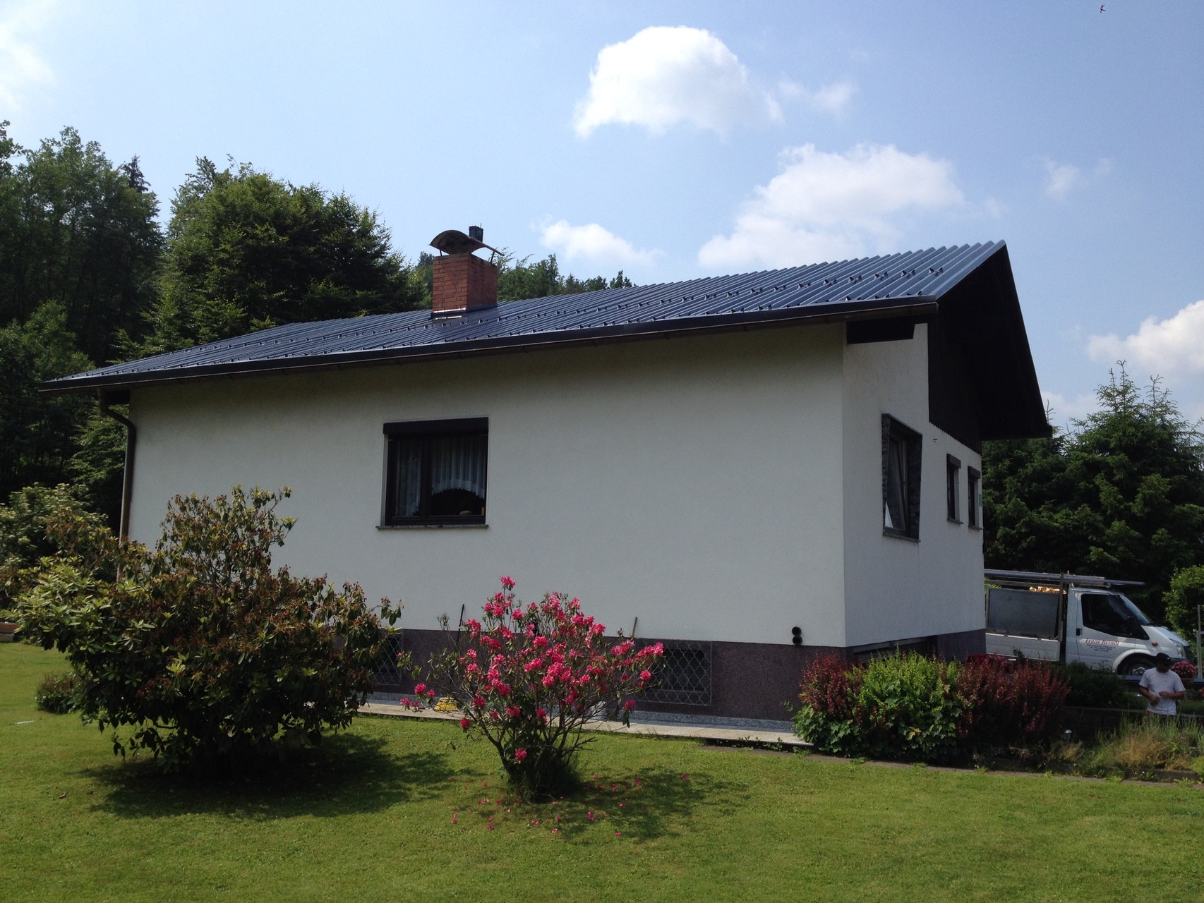 Saniertes Dach mit Aluminiumprofil