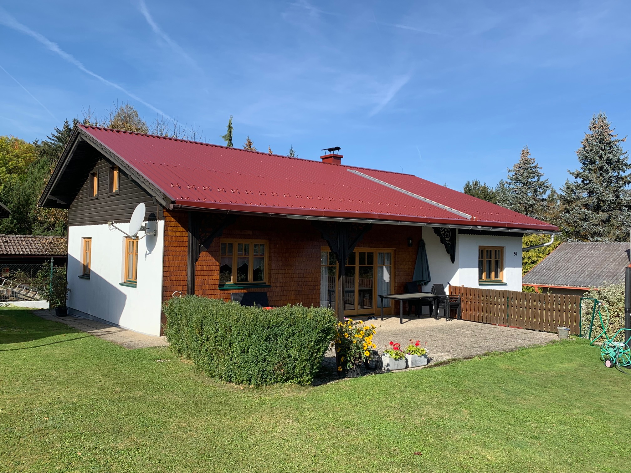Saniertes Dach mit Aluminiumprofil