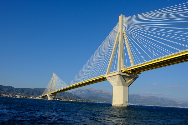 Brücke über den Golf von Korinth bei Rio