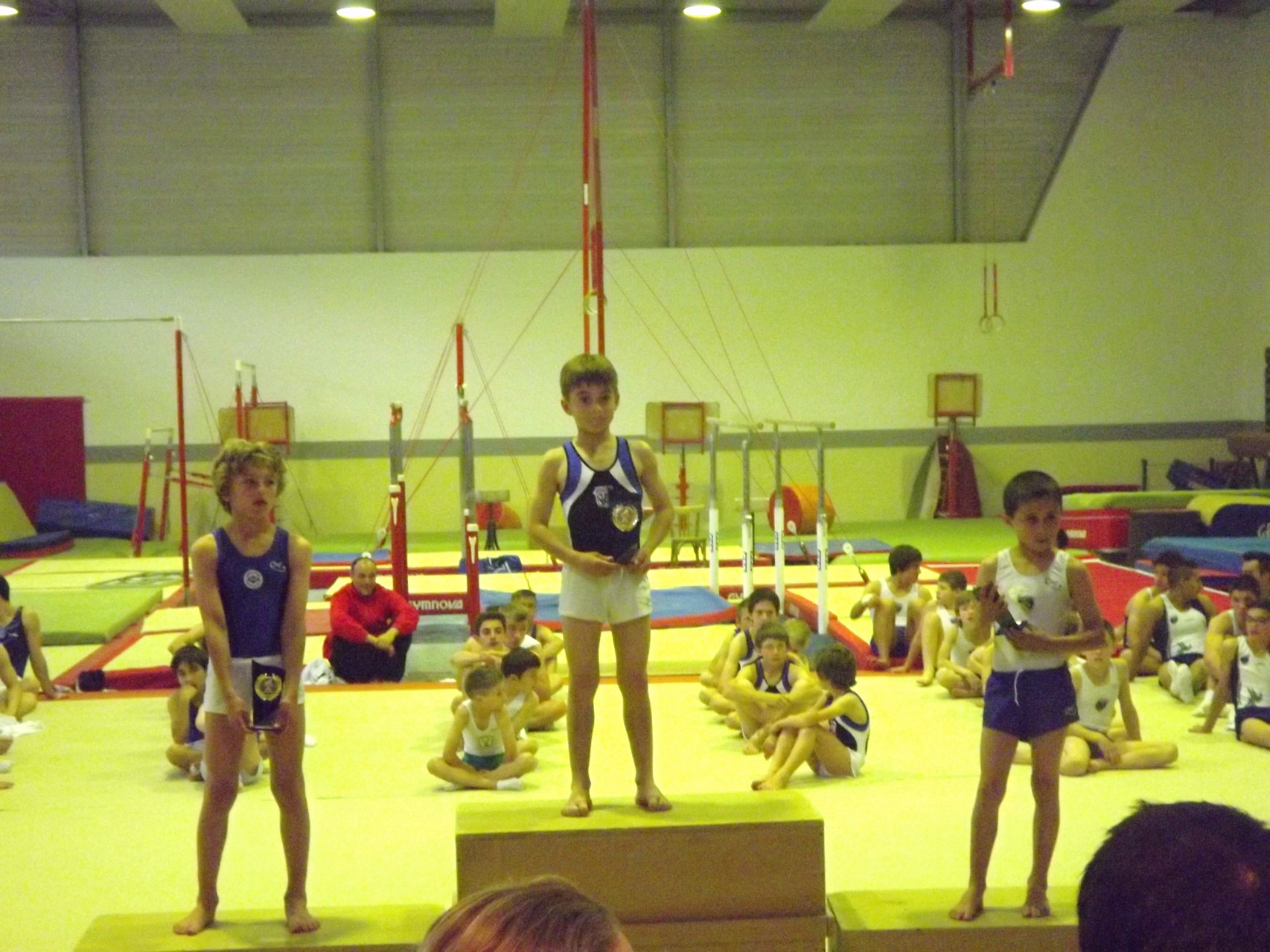 Podium Poussin: 1er Tom Lacaze, Ecureuils de Soustons, 2ème Bastian Sorio UG St Paul Lès Dax, 3ème Hugo Degos Jeanne d'Arc de Dax