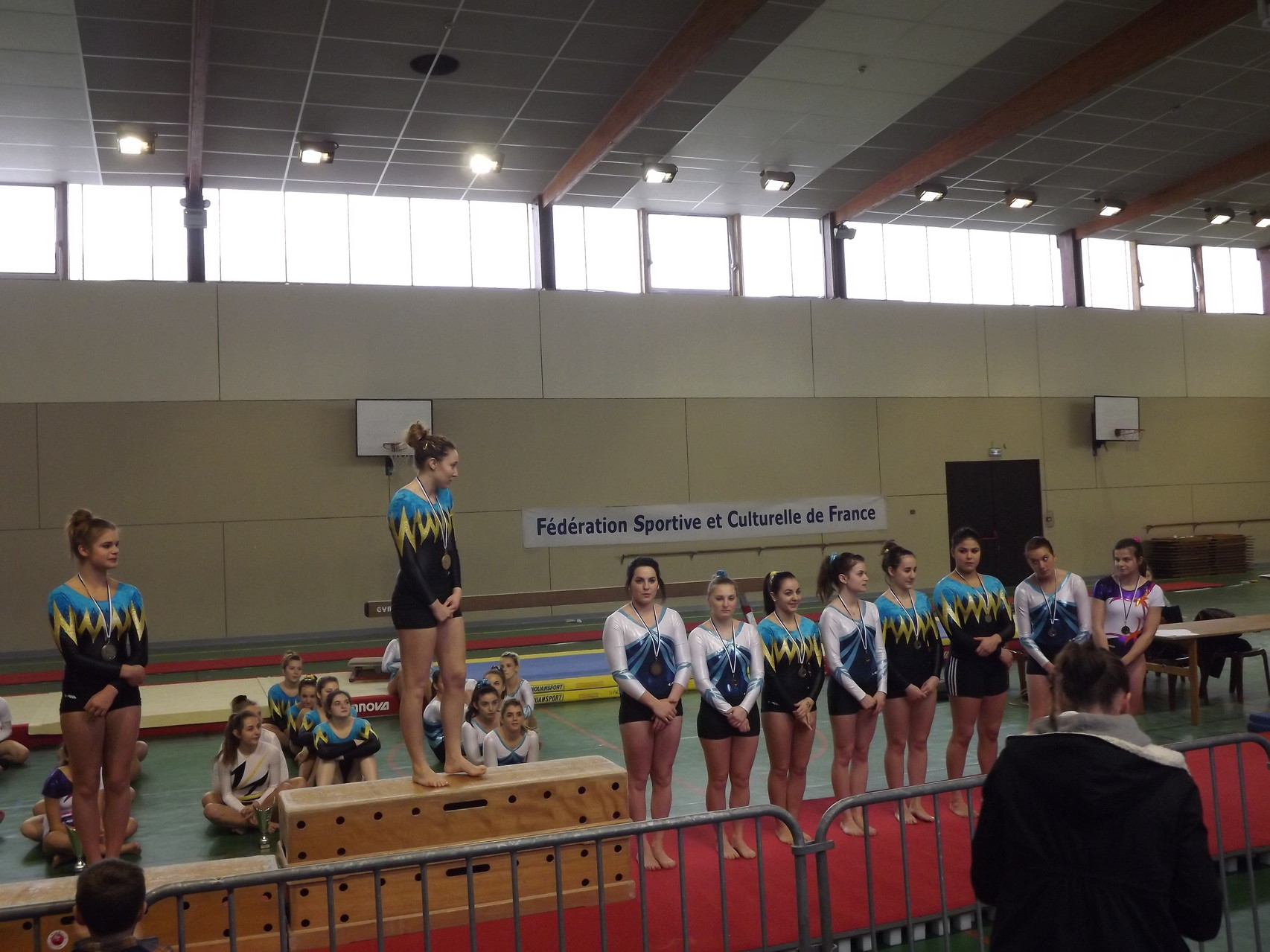 Podium Individuel Aînées: 1ère Elise Campagné Envolée de Dax, 2ème Emilie Verbeek Envolée de Dax, 3ème Mathilde Esqurial Jeanne d'Arc de Dax 