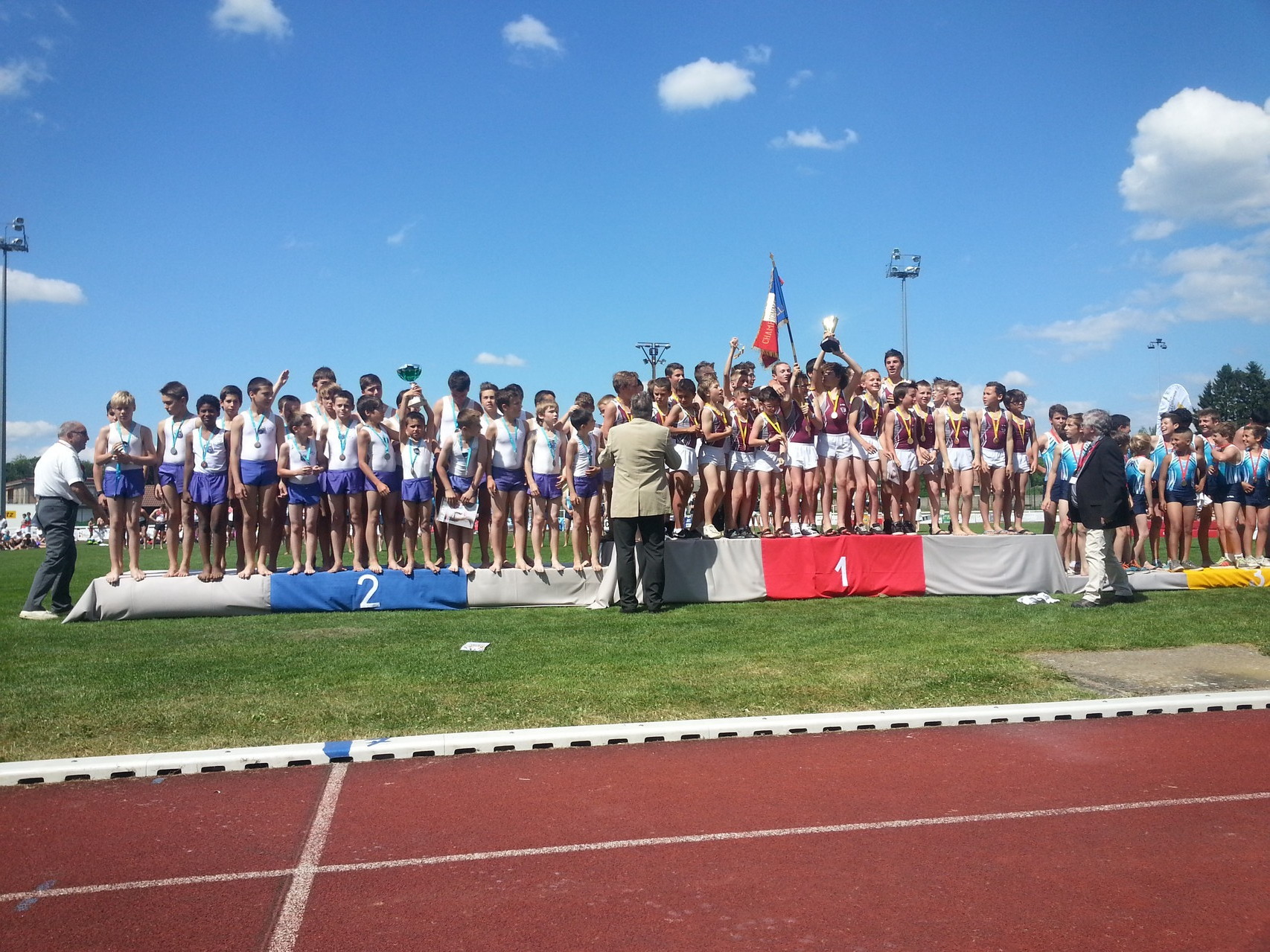 Podium équipe Pupilles F1: 2ème Jeanne d'Arc de Dax