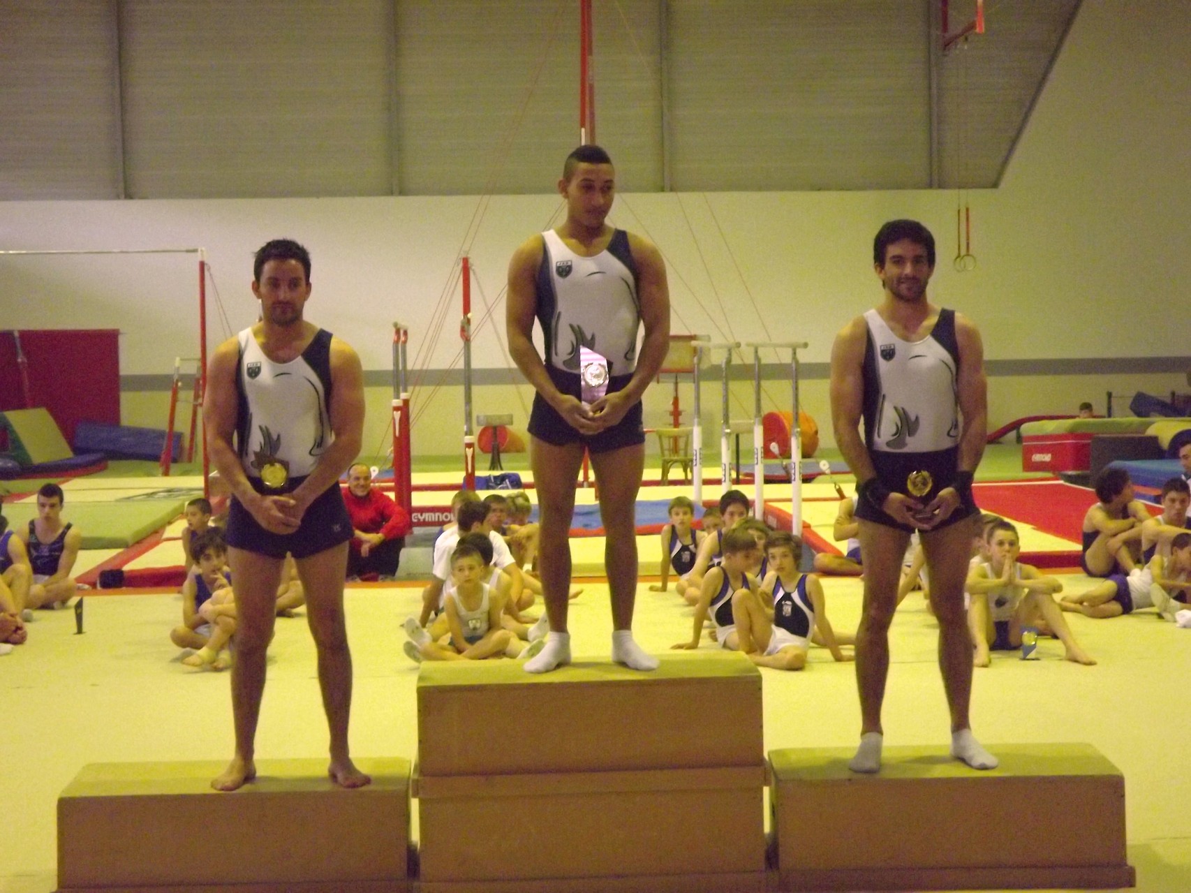 Podium Sénior: 1er Alioune Cissé, 2ème Sylvain Lesgourgues, 3ème Mathieu Vidot, tous 3 de la Jeanne d'Arc de Dax