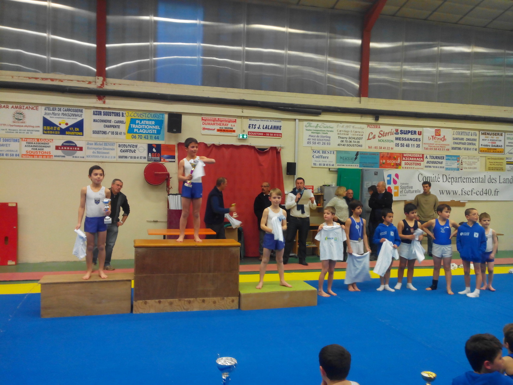 Podium Individuel Poussins: 1er Léo Destabeau, 2ème Alexis Hontarède, 3ème Pierre Stenou, tous trois de la Jeanne d'Arc de Dax