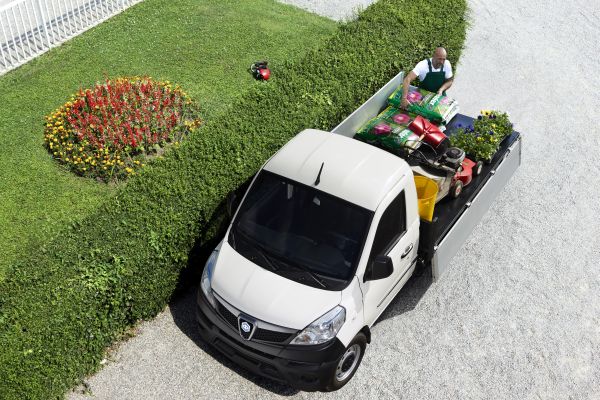 Piaggio Porter NP6 Pick-up für Gärtnereien Garage Stocker Muttenz