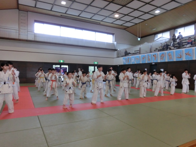岡山県地区秋季審査会、合同練習会