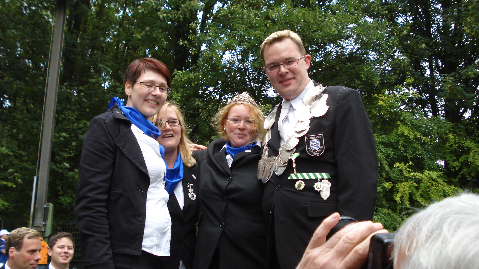 König 2011: Carsten Rampe, Königin: Sandra Terbone, Ehrendamen: Friederike Rottmann und Andra Leifeld