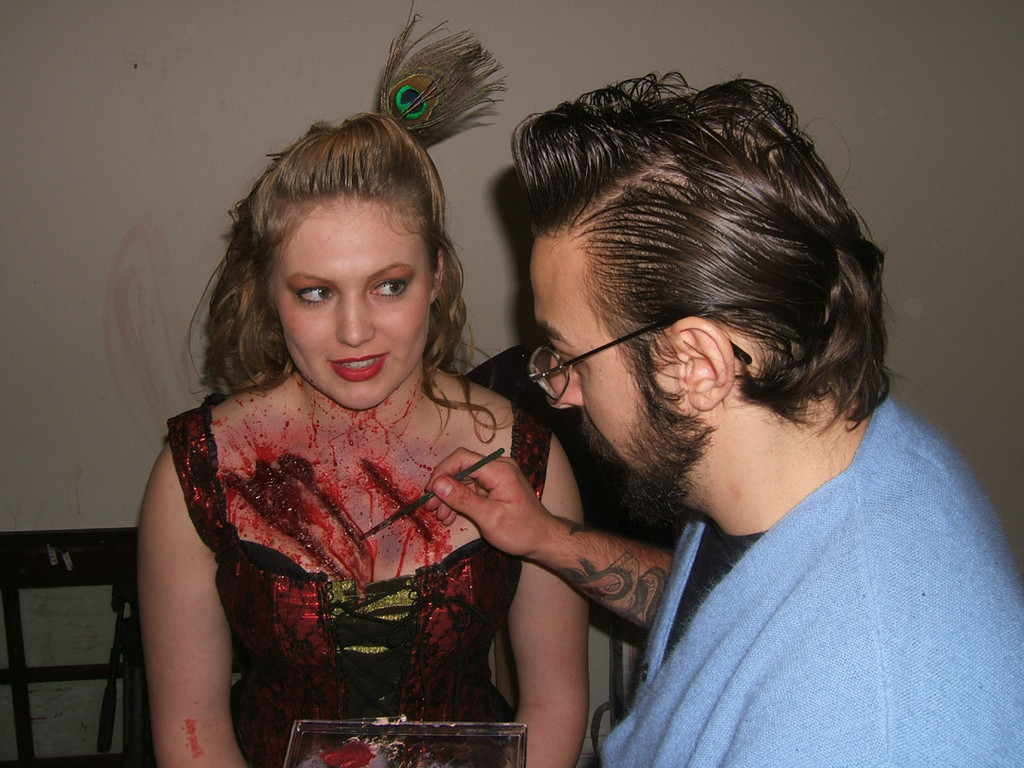 FX artist Todd Malnar working on the wounds that ultimately kill poor Cassie (Danielle Nortum).