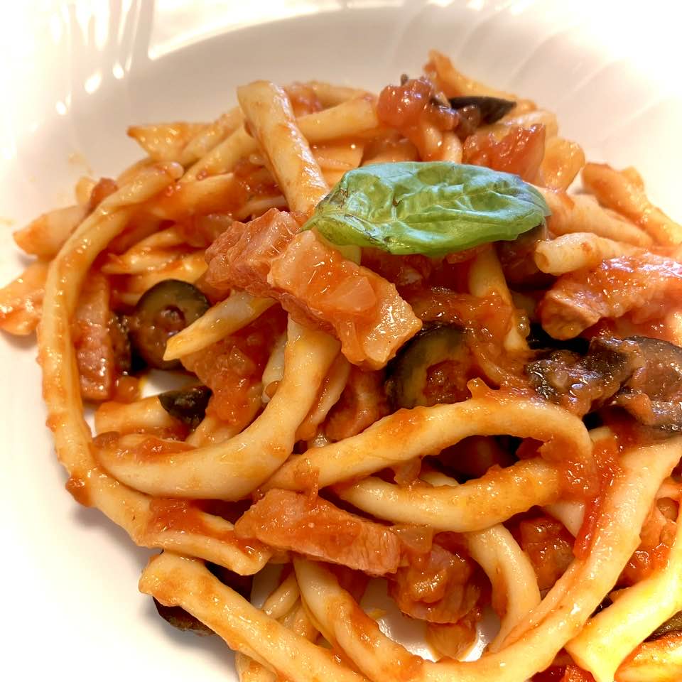 Strozzapreti司祭の首を絞めるパスタ？
