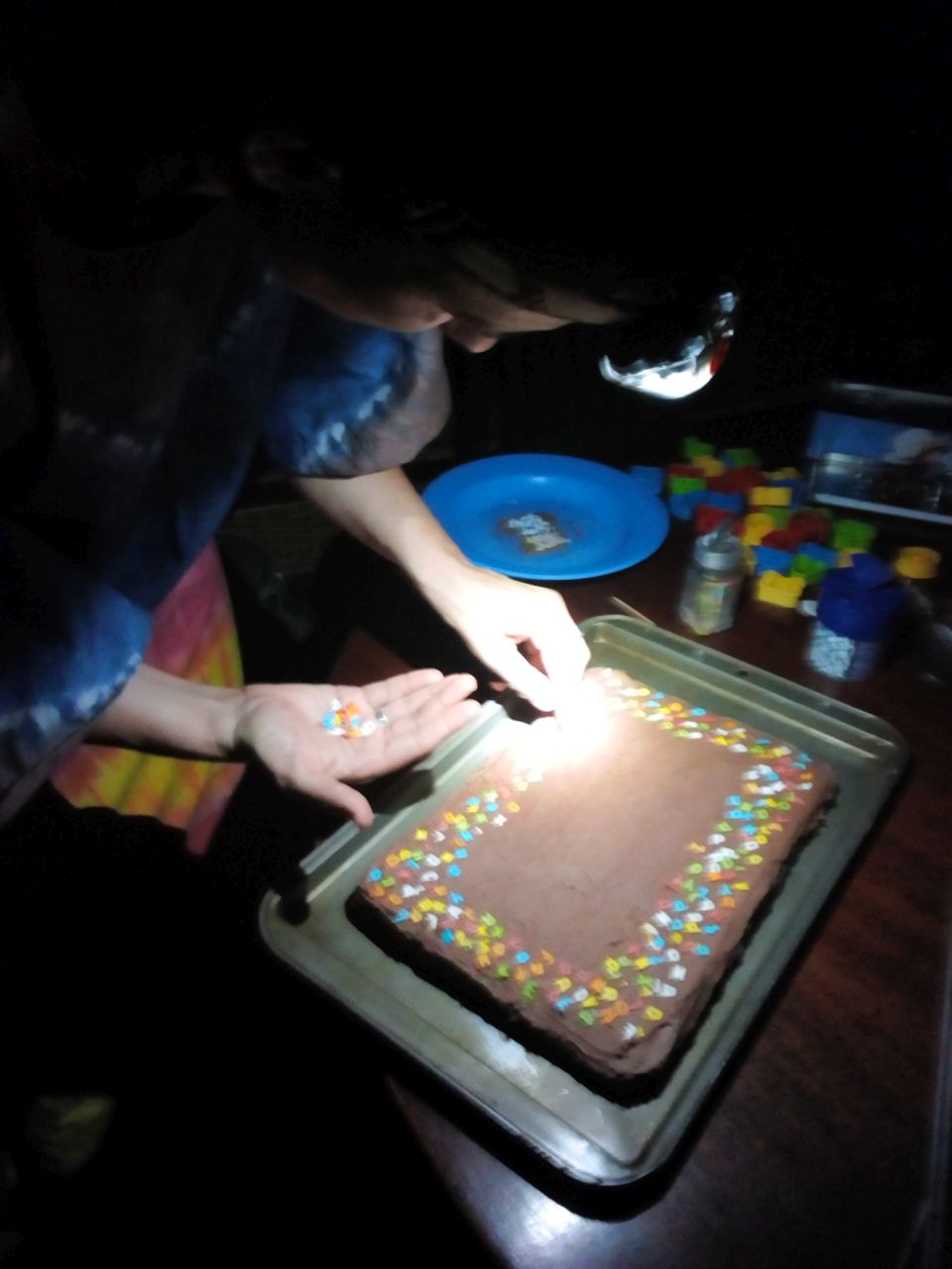 life balance - baking and decorating cakes at night...