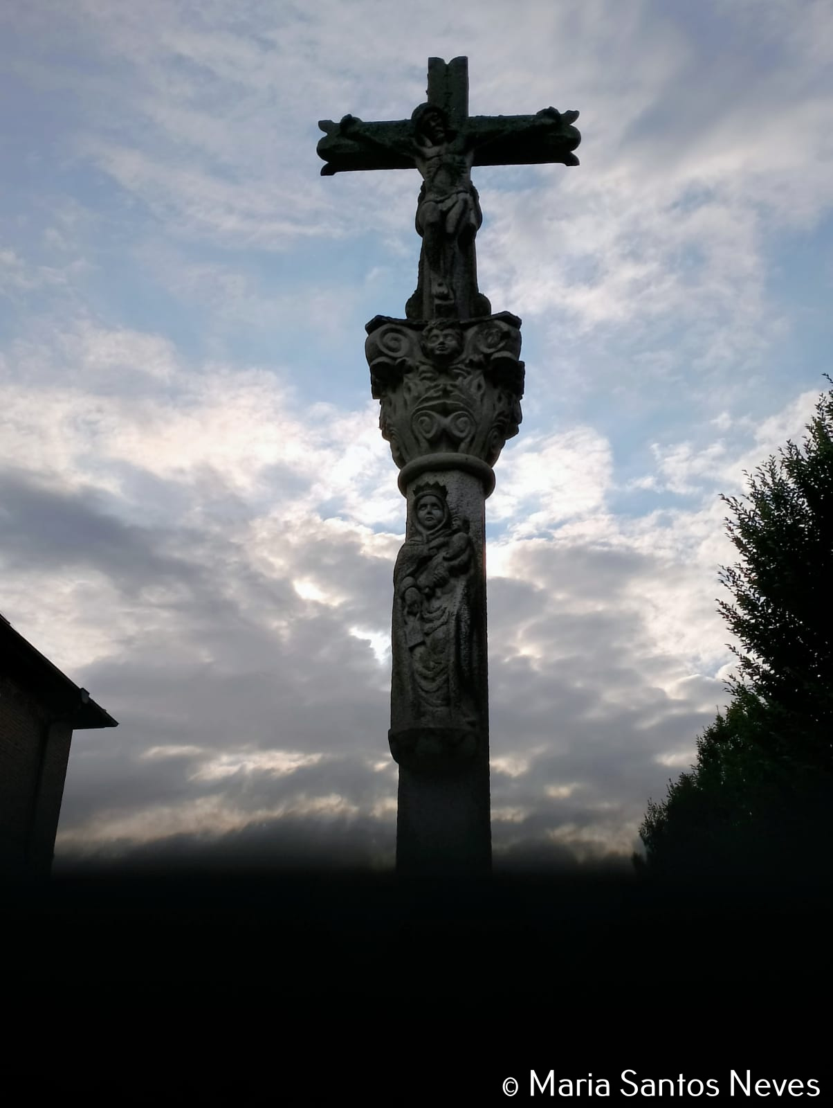 Pilgerkreuz beim Rathaus