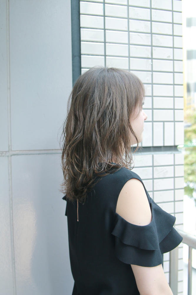 アッシュベージュ 銀座 美容師 リカールパーマ 近藤留実