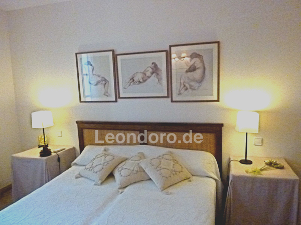 Schlafzimmer 1