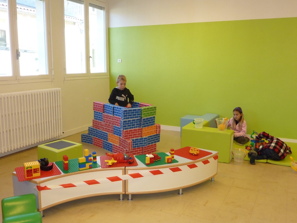 construction d'un mur de briques