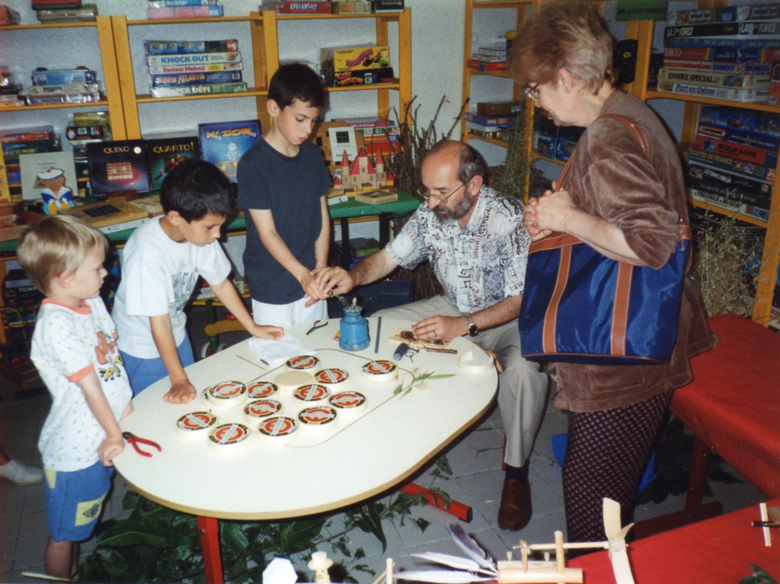 construction de jouets en bois