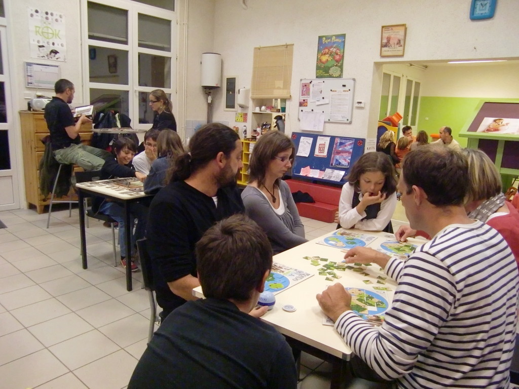 une petite trentaine de personnes pour une bonne soirée