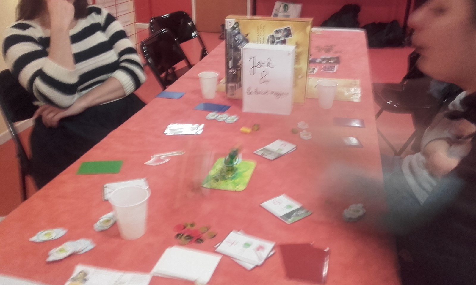 Soirée-jeux avec les étudiants ludothécaires : partie de Jack & le Haricot magique, le haricot s'écroule !