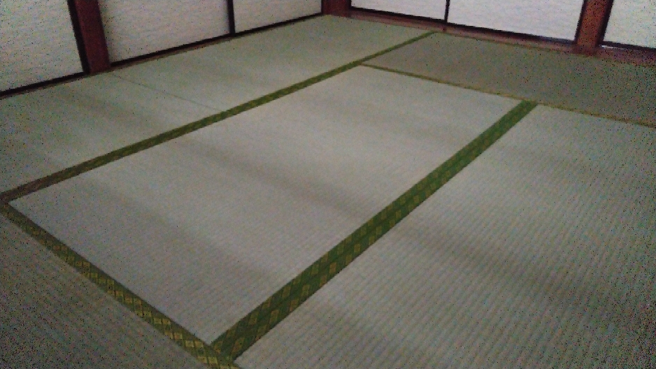 市営螢田住宅に納品にお伺いしました。