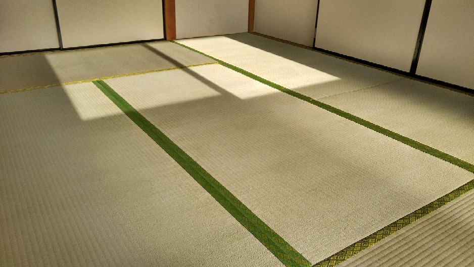 熊本産表を使用して、市営浅原住宅に納品にお伺いしました。
