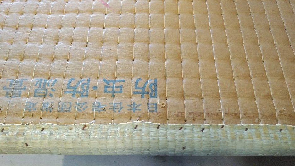 前回の畳店さんの作業です…