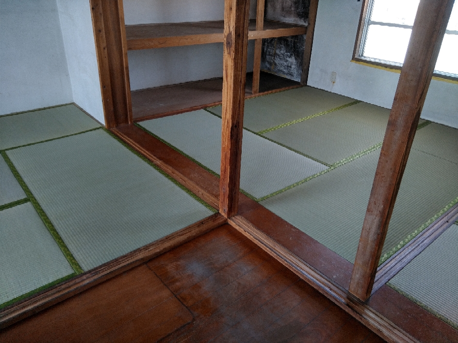 小田原市営住宅の畳替えをしました。