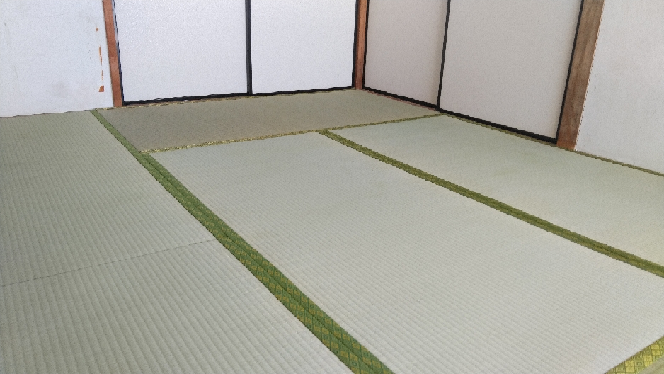 熊本産表を使用して、小田原市営住宅に納品にお伺いしました。