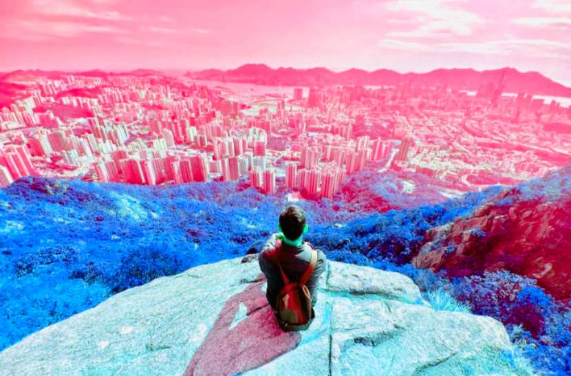 Only in Hong Kong you have an opportunity to hike in the middle of the city