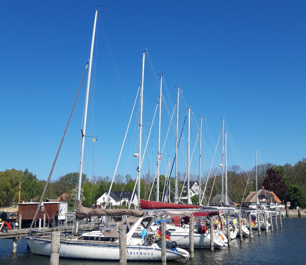Der einzige fast volle Steg. Wir sind das 2. Boot.