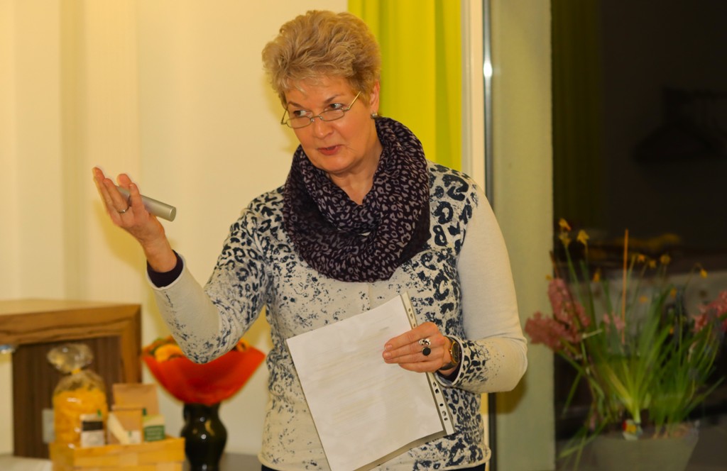 Schatzmeisterin Sabine Semrau berichtete über die Finanzen der Jahre 2022 und 2023.