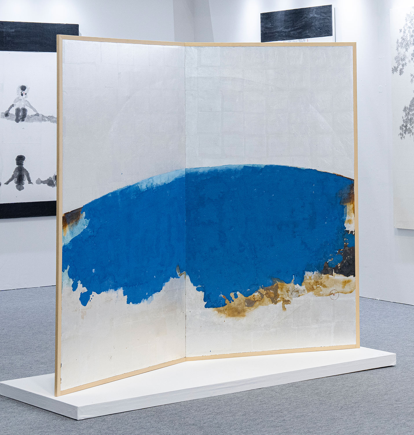 群青・幾何（屏風両面）/ 藤井勘圿