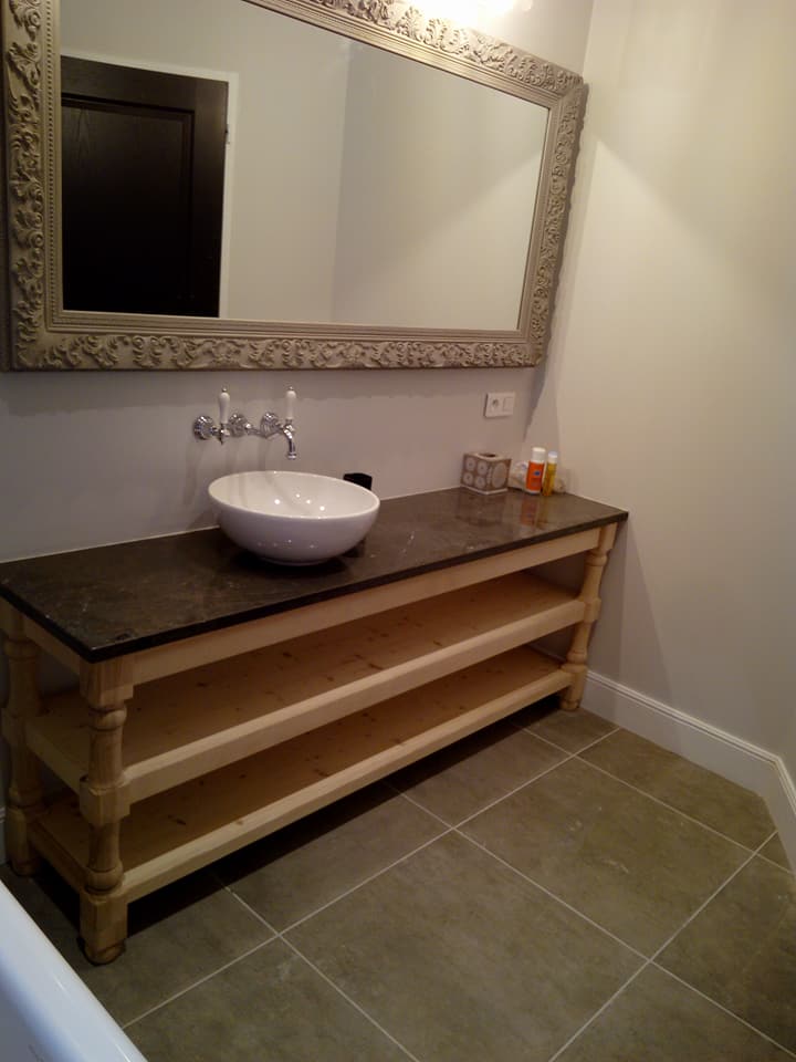 meuble de salle de bain sur mesure fabrication bois correze